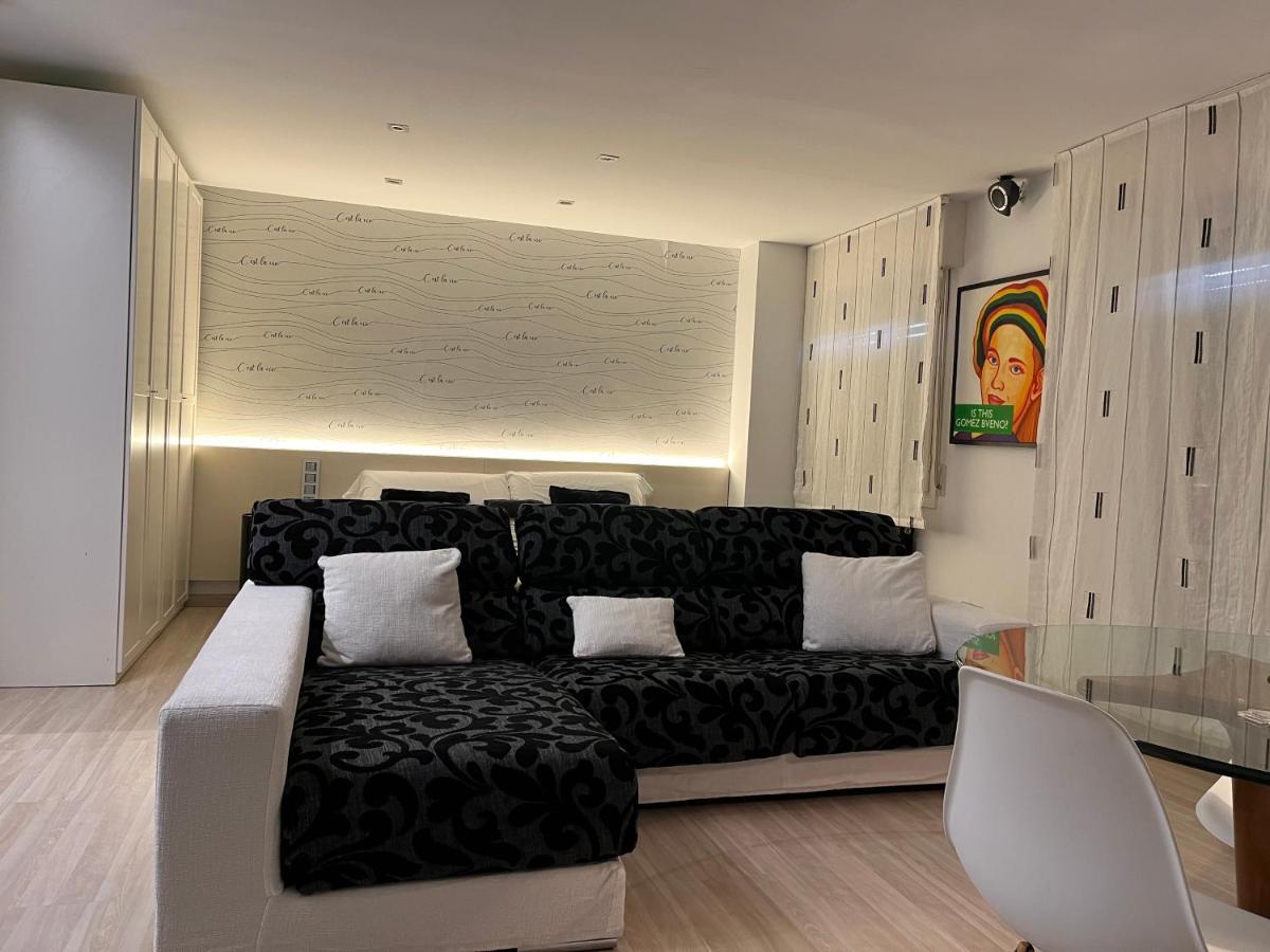 נוחה Black And White Suitte "Marques" מראה חיצוני תמונה